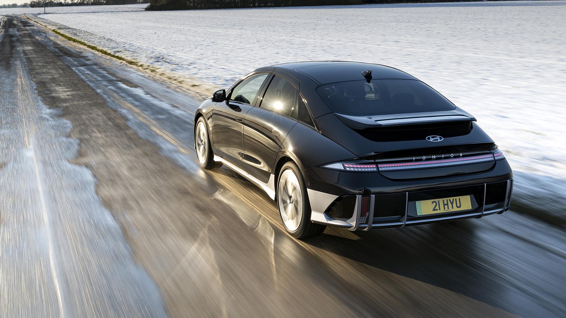 Hyundai IONIQ 6 Review & Prices 2023 | AutoTrader UK